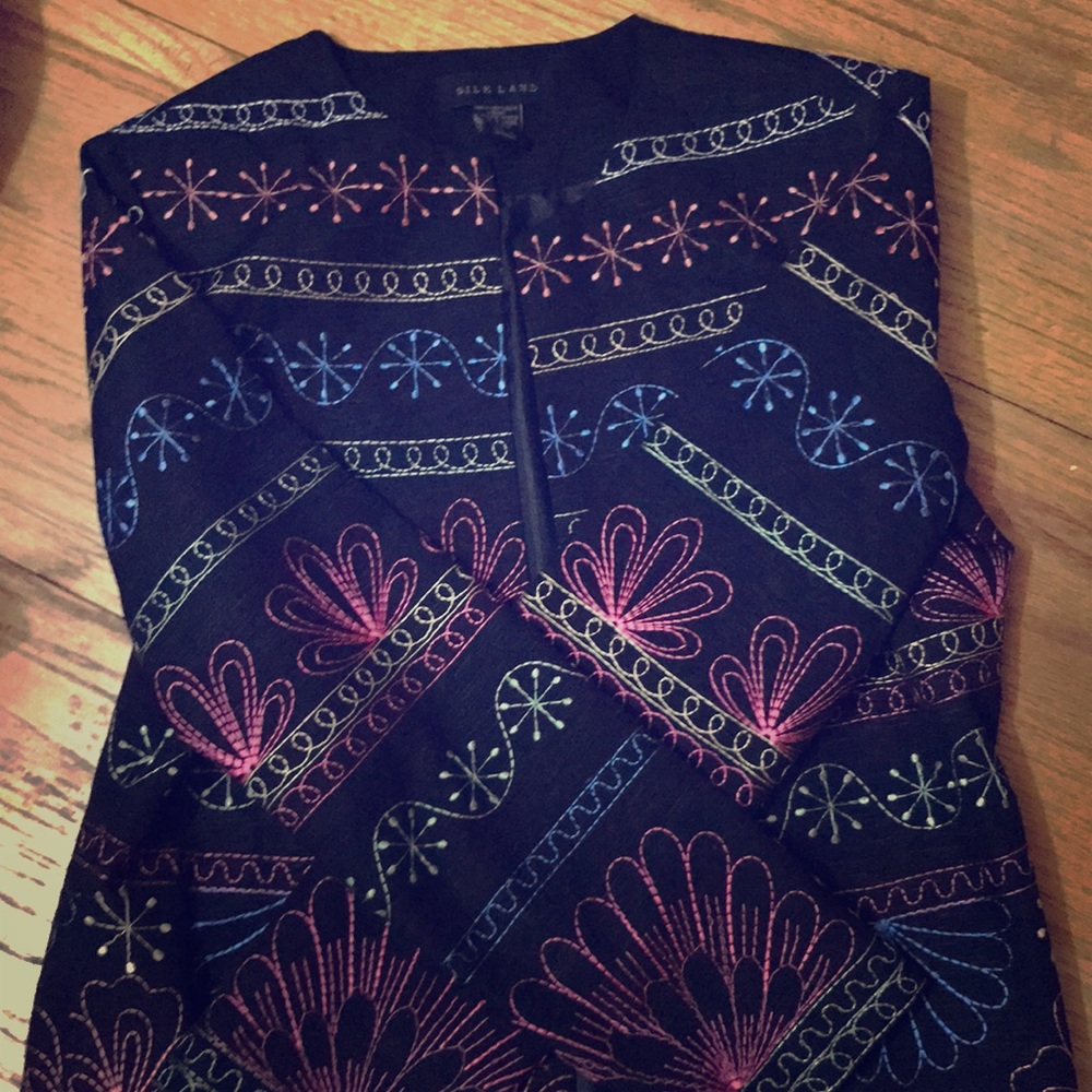 Silkland Long Buttonless Jacket